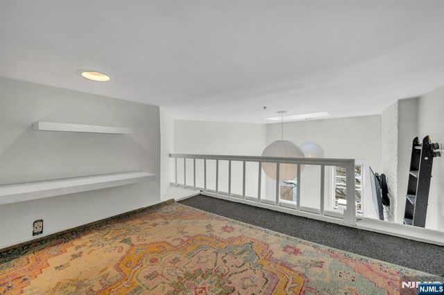 122 Bright Street 4 W, Jersey City, NJ 07302