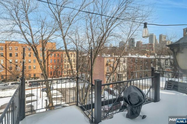 122 Bright Street 4 W, Jersey City, NJ 07302