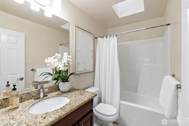 9541 Slater Avenue NE, Kirkland, WA 98033