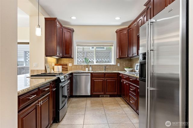 9541 Slater Avenue NE, Kirkland, WA 98033
