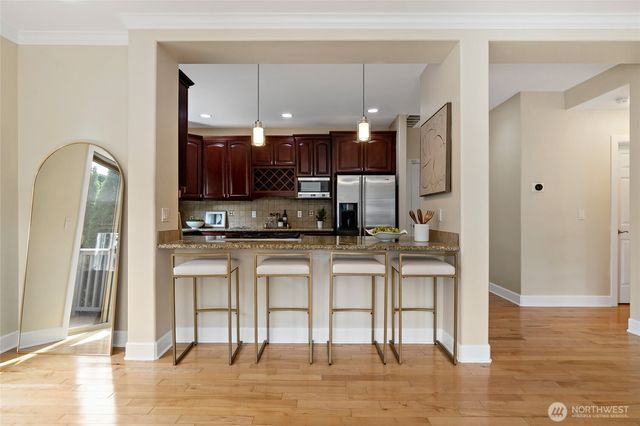 9541 Slater Avenue NE, Kirkland, WA 98033