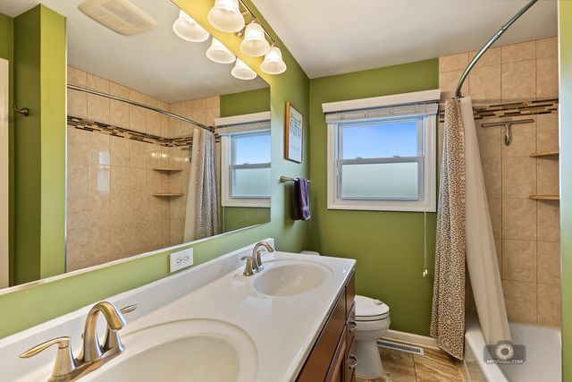 5909 El Morro Court, Oak Forest, IL 60452