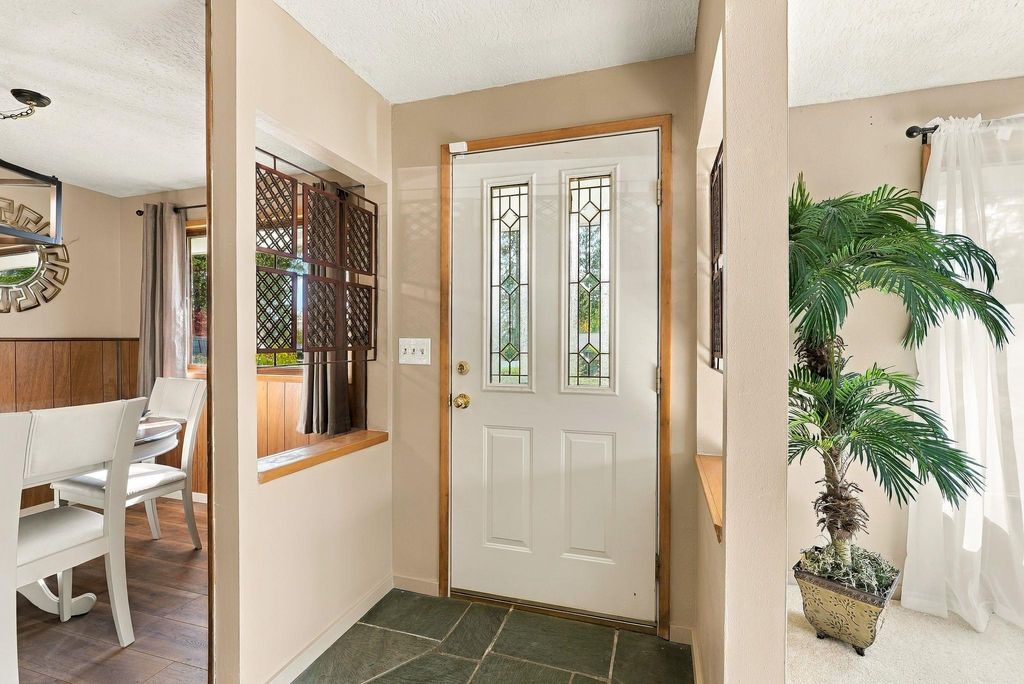 11305 E 18th Ave, Spokane, WA 99206 photo 3