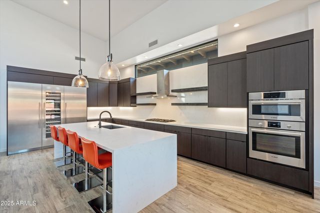 6525 E CAVE CREEK Road 33, Cave Creek, AZ 85331