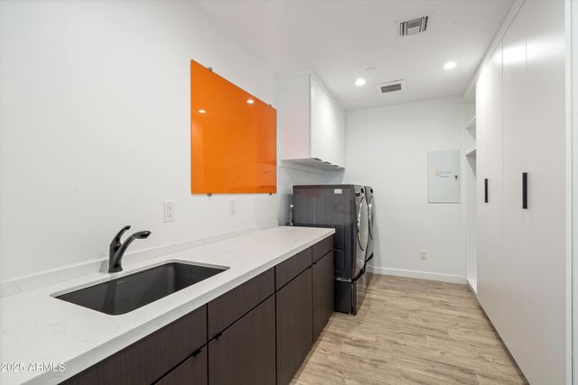 6525 E CAVE CREEK Road 33, Cave Creek, AZ 85331