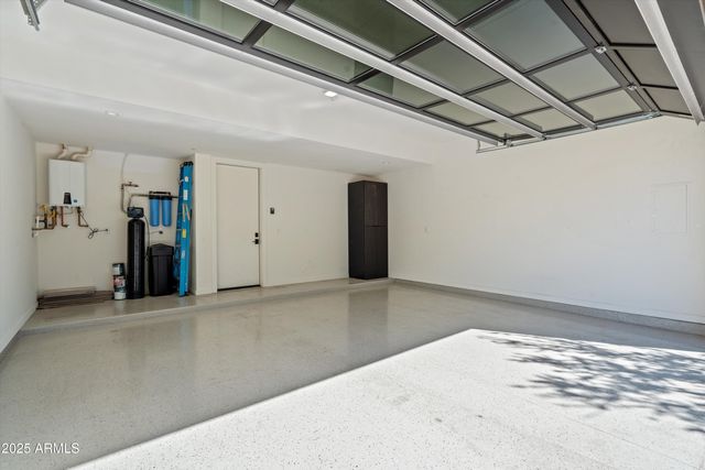 6525 E CAVE CREEK Road 33, Cave Creek, AZ 85331