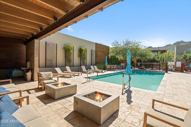 6525 E CAVE CREEK Road 33, Cave Creek, AZ 85331