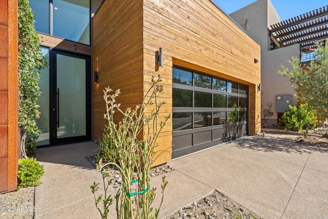 6525 E CAVE CREEK Road 33, Cave Creek, AZ 85331