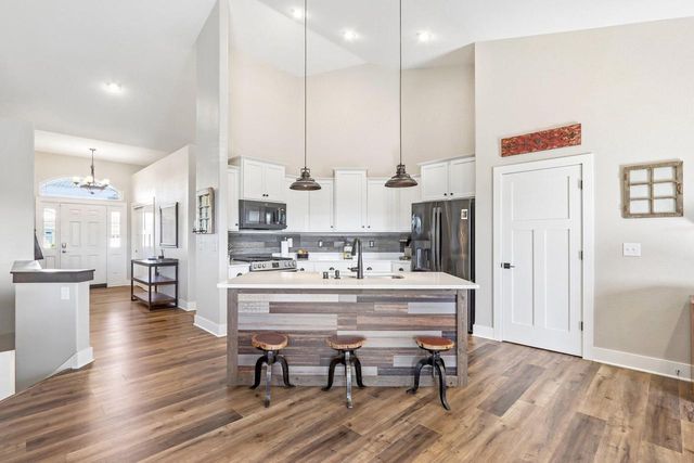 6745 Elderberry ROAD, Racine, WI 53402