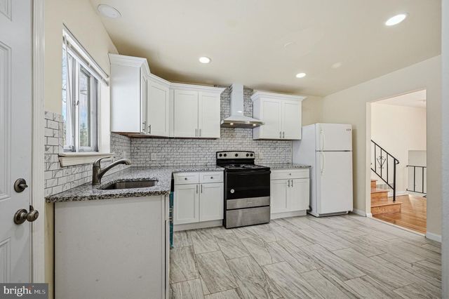 2651 ABINGTON RD, Wilmington, DE 19810