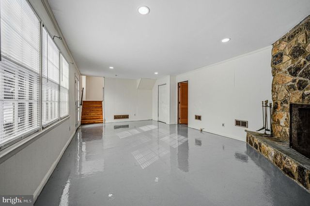 2651 ABINGTON RD, Wilmington, DE 19810