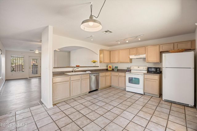 1610 E Water Street, Tucson, AZ 85719