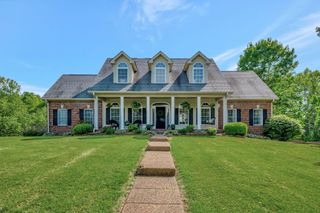 640 Southerland Rd, Dickson, TN 37055