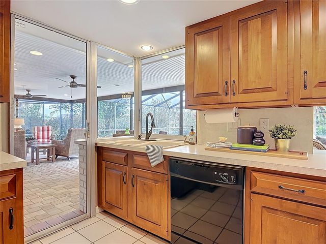 1840 SUSSEX DRIVE, Mount Dora, FL 32757