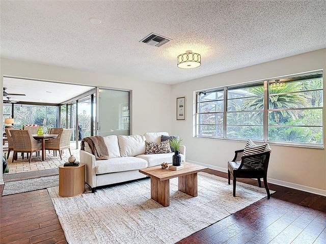 1840 SUSSEX DRIVE, Mount Dora, FL 32757