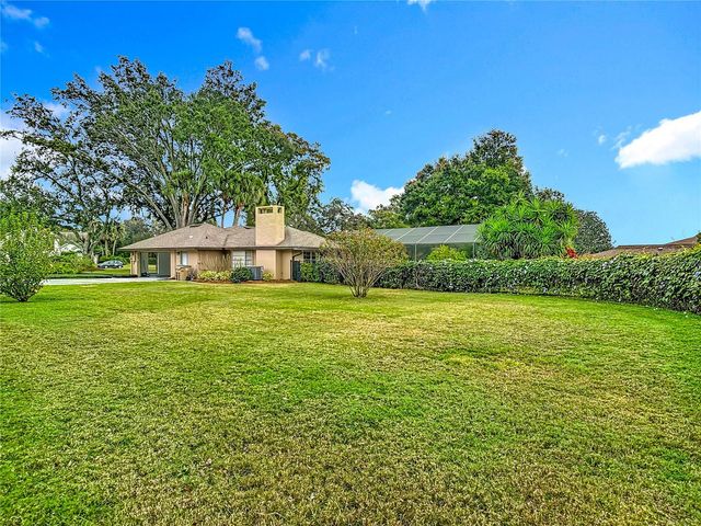 1840 SUSSEX DRIVE, Mount Dora, FL 32757