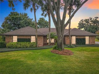 1840 SUSSEX DRIVE, Mount Dora, FL 32757