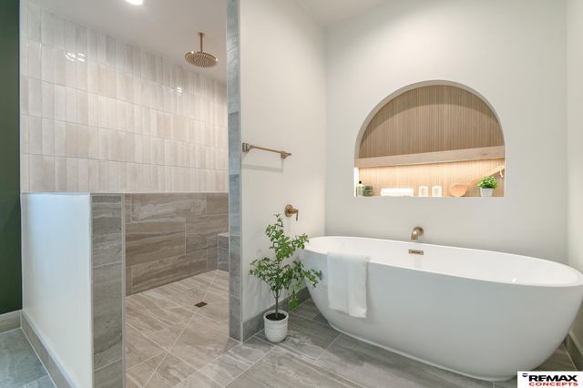 4701 W Deercrest Drive, Denton, NE 68339