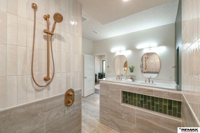 4701 W Deercrest Drive, Denton, NE 68339