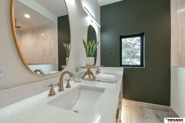 4701 W Deercrest Drive, Denton, NE 68339