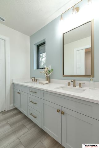 4701 W Deercrest Drive, Denton, NE 68339