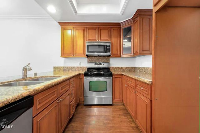 3480 Barham Boulevard 208, Los Angeles, CA 90068