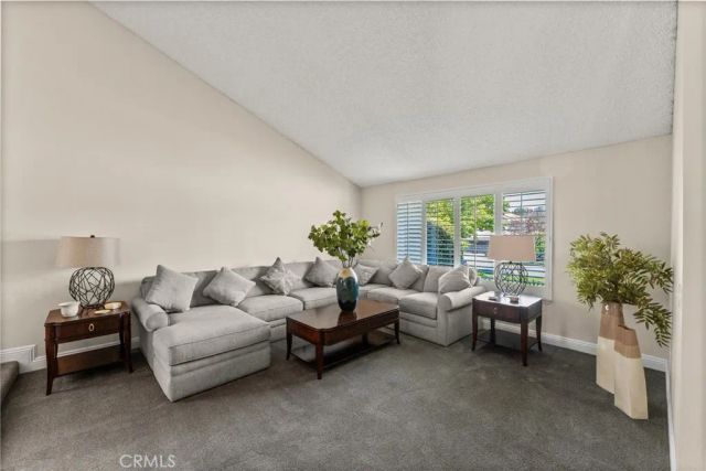 1517 Conestoga Court, Redlands, CA 92373