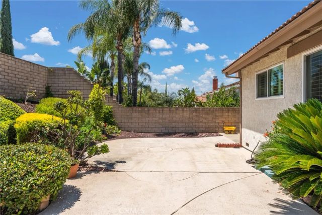1517 Conestoga Court, Redlands, CA 92373