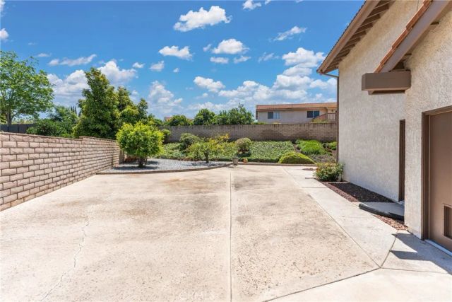 1517 Conestoga Court, Redlands, CA 92373