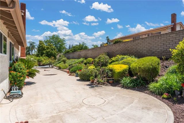 1517 Conestoga Court, Redlands, CA 92373