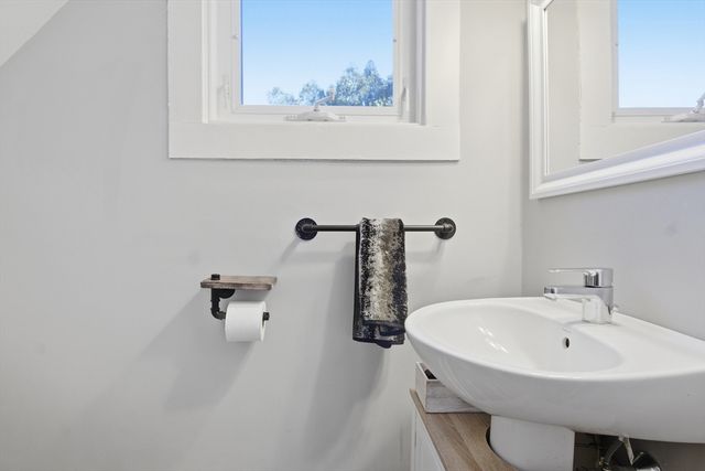 35 Hollis Street 1, Pepperell, MA 01463