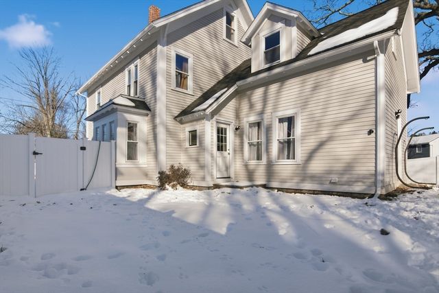 35 Hollis Street 1, Pepperell, MA 01463