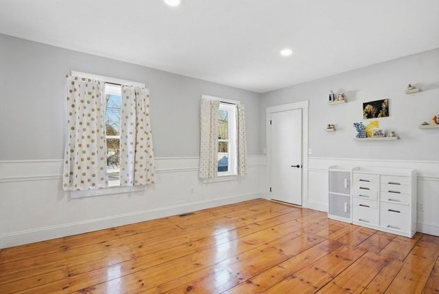 35 Hollis Street 1, Pepperell, MA 01463