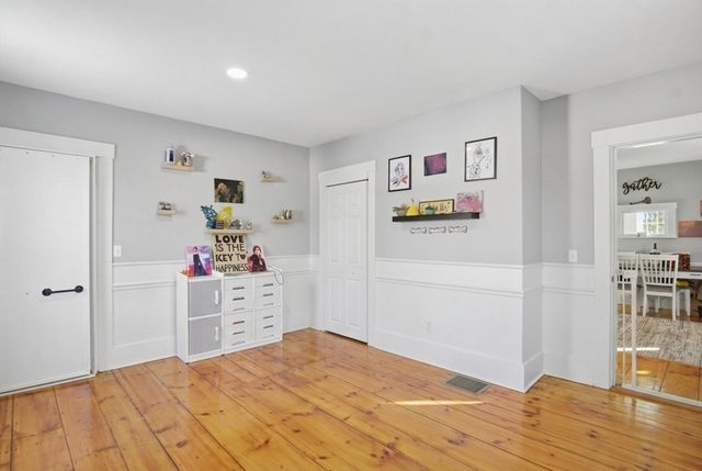 35 Hollis Street 1, Pepperell, MA 01463