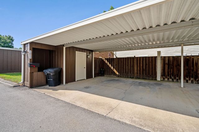 1013 E Northfield Blvd, Murfreesboro, TN 37130
