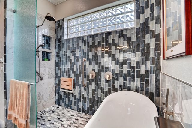 2312 Marseilles Court, Granbury, TX 76048