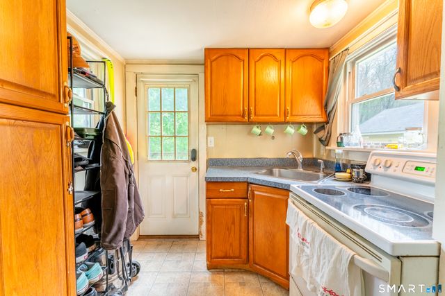 1007 Long Cove Road, Ledyard, CT 06335