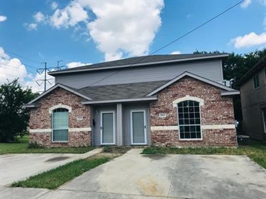 2122 W.E. Roberts Street 2124, Grand Prairie, TX 75051
