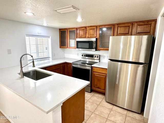 1333 E MORTEN Avenue 128, Phoenix, AZ 85020