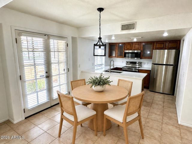 1333 E MORTEN Avenue 128, Phoenix, AZ 85020