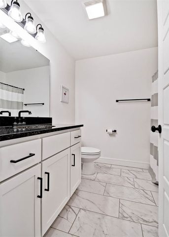 5338 Clear Springs Avenue, Springdale, AR 72762