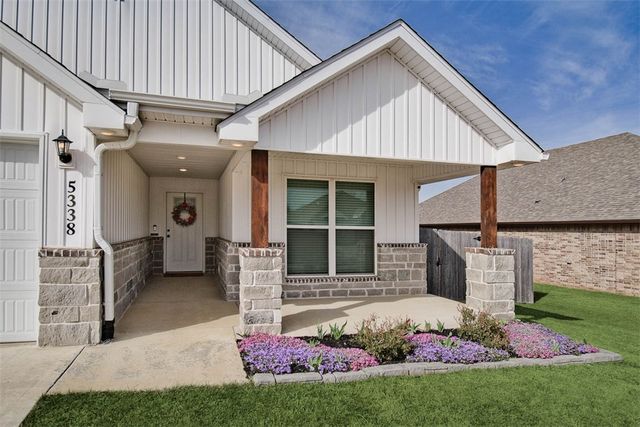 5338 Clear Springs Avenue, Springdale, AR 72762