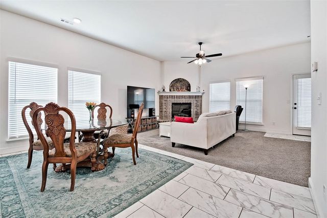 5338 Clear Springs Avenue, Springdale, AR 72762