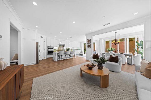 51 Painted Sky, Irvine, CA 92602