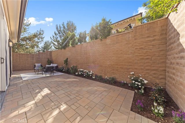 51 Painted Sky, Irvine, CA 92602