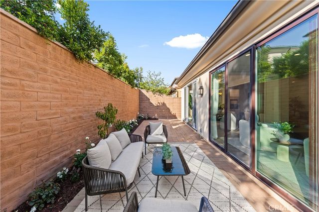 51 Painted Sky, Irvine, CA 92602