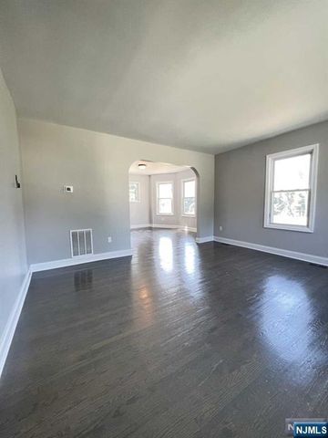 176 Oakwood Avenue, North Haledon, NJ 07508