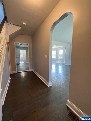 176 Oakwood Avenue, North Haledon, NJ 07508