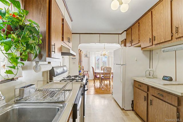 8007 250th Street, Bellerose, NY 11426