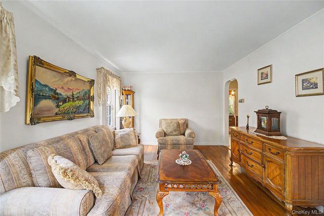 8007 250th Street, Bellerose, NY 11426